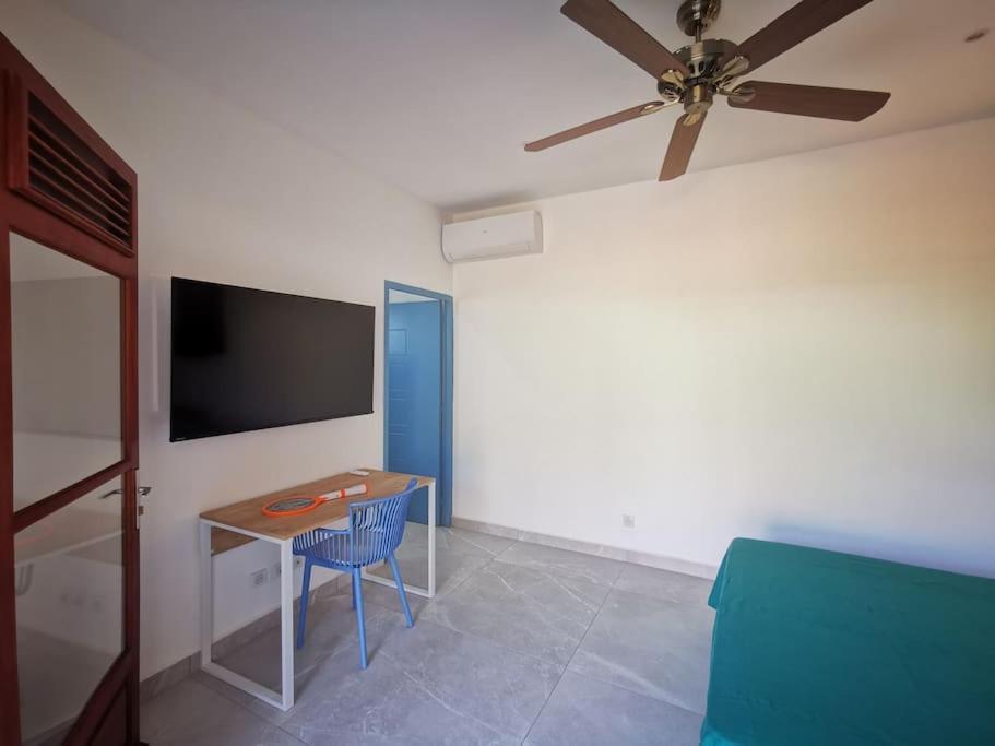 Studio Koton - 3 Etoiles - Deshaies Centre Екстер'єр фото
